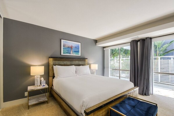 2 عدّة غرف نوم ومكواة/لوح كي وواي فاي وملاءات أسرّة