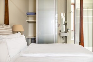 Medium Room | Sängtillbehör av högsta kvalitet och duntäcken