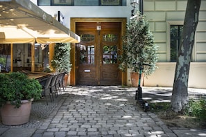 Entrée de l’hébergement