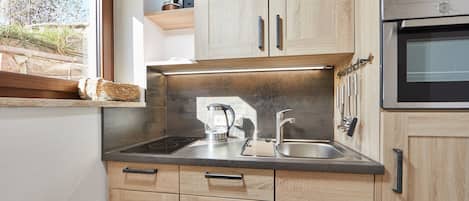 Refrigerador, microondas, horno, placa de cocina