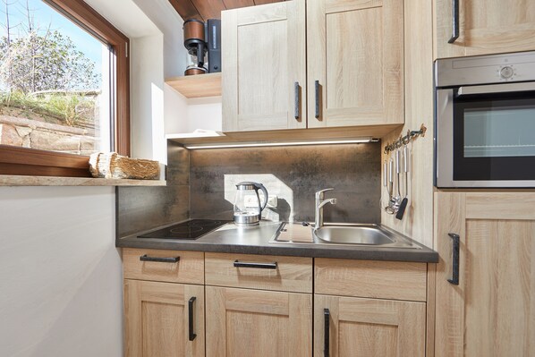 Frigorífic, microones, forn i placa de cuina