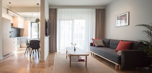 Living area - Atlas Aparthotel (Piatra Neamt)