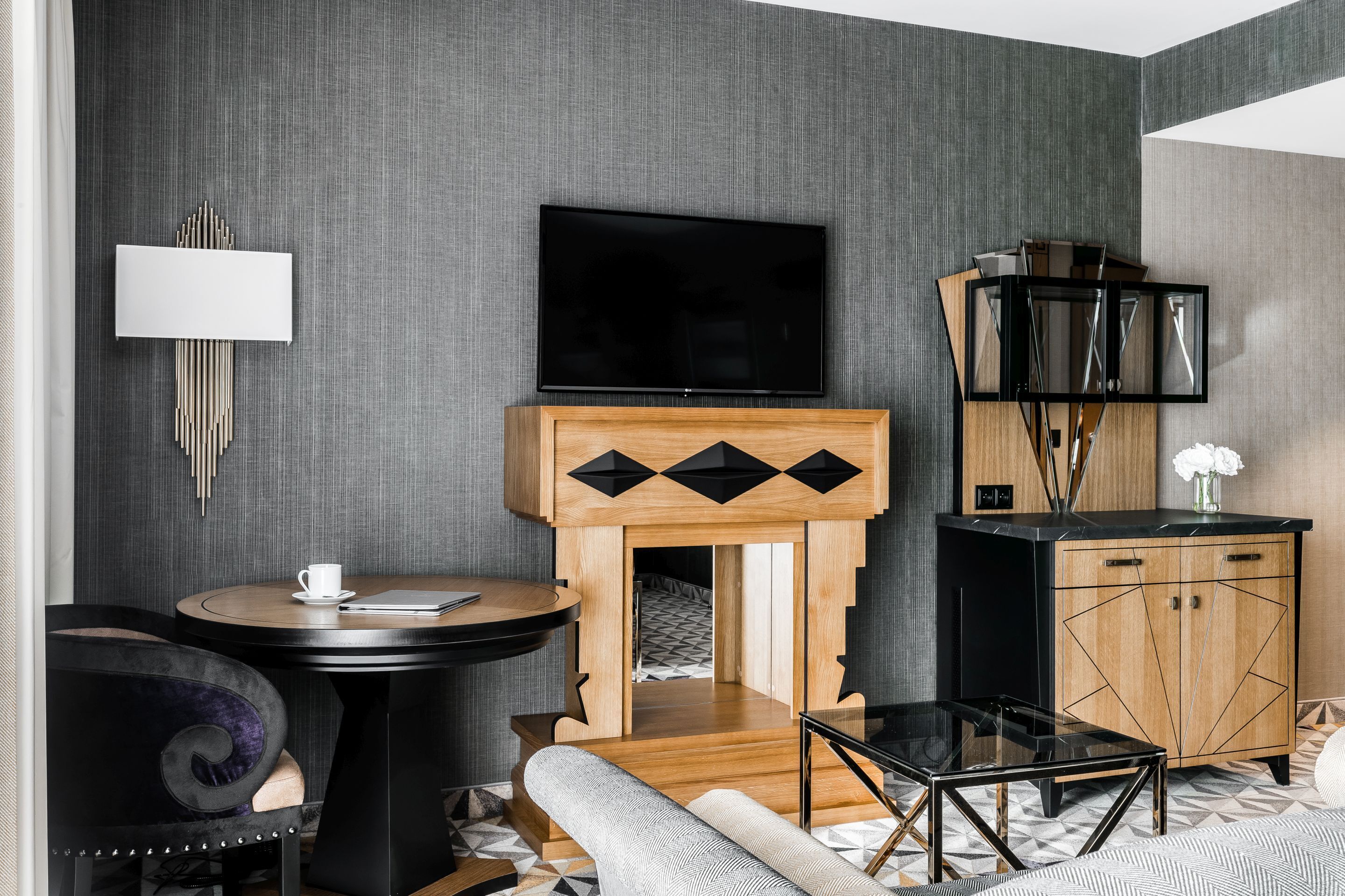 deluxe double or twin room, mountain view | room amenity