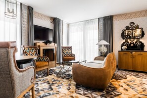 스위트 | 거실 | 평면 TV