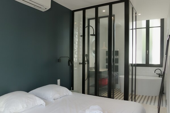 3 chambres, bureau, fer et planche à repasser, Wi-Fi gratuit