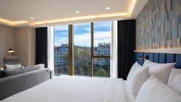 Junior Suite Porsuk River View Room | 1 間睡房、防敏寢具、迷你吧、房內夾萬