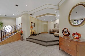 Interior - 4th-floor Surfside Resort, Miramar Beach! Free beach towels & chairs. w/umbrella (Miramar Beach)