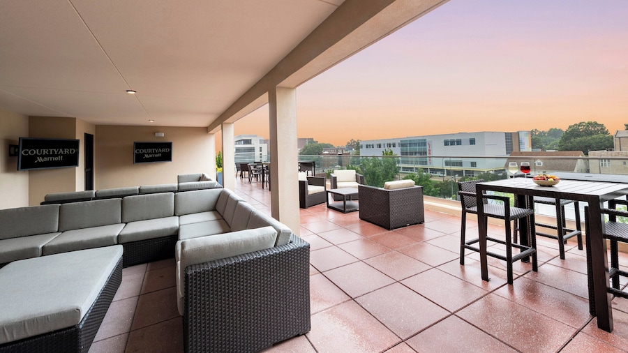 Courtyard by Marriott Winston - Salem Downtown