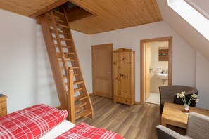 2 عدّة غرف نوم وطراز فريد لكل وحدة وواي فاي مجانًا