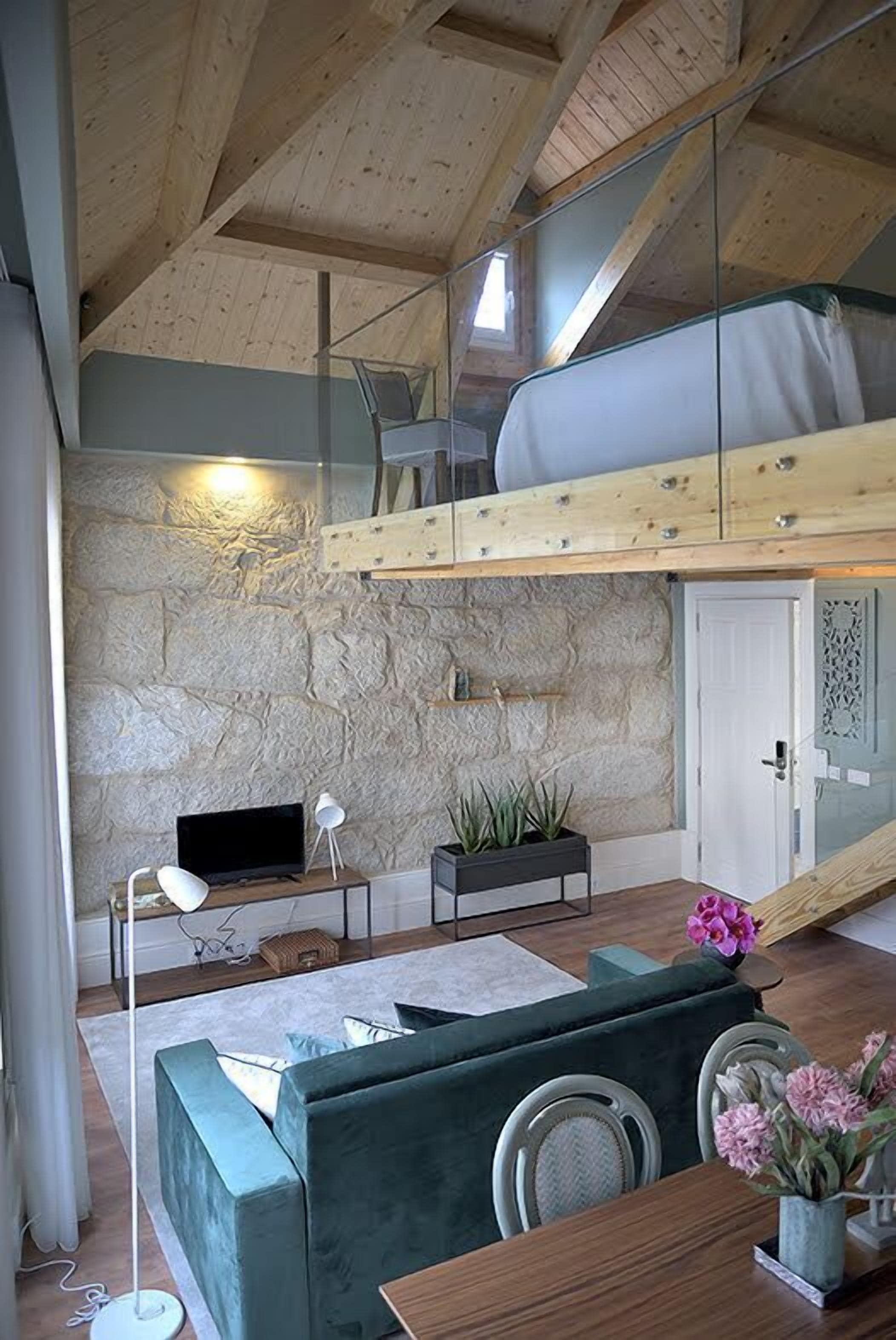 Premium Apartment, 1 Bedroom (3F) | Living area | 40-inch flat-screen TV with cable channels, Smart TV