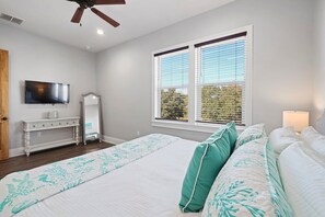 6 bedrooms, free WiFi, bed sheets