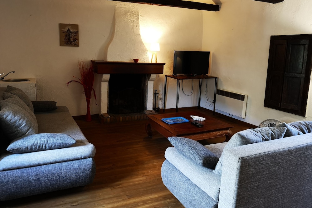 Cap Corse village house 2 km from the sea