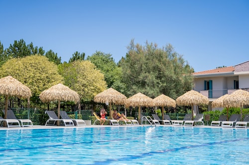 Summertime Family Resort