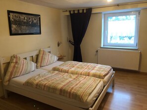 Comfort Double or Twin Room, 2 Single Beds, Non Smoking