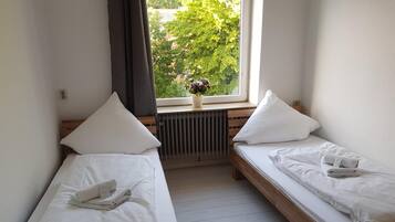 Blackout drapes, free WiFi, bed sheets