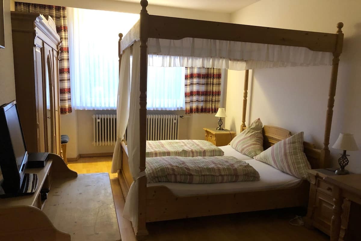 Chambre Confort Double ou avec lits jumeaux, 2 lits une place, non-fumeur
