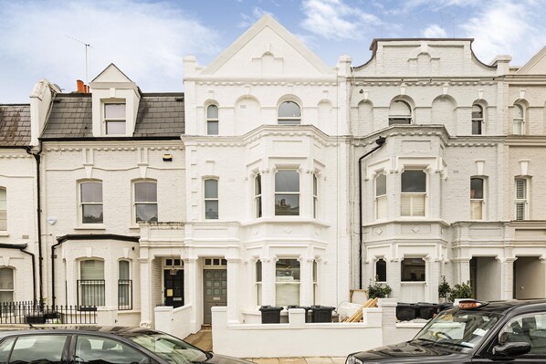 Front of property - Top Floor Flat - Mimosa Street (London)