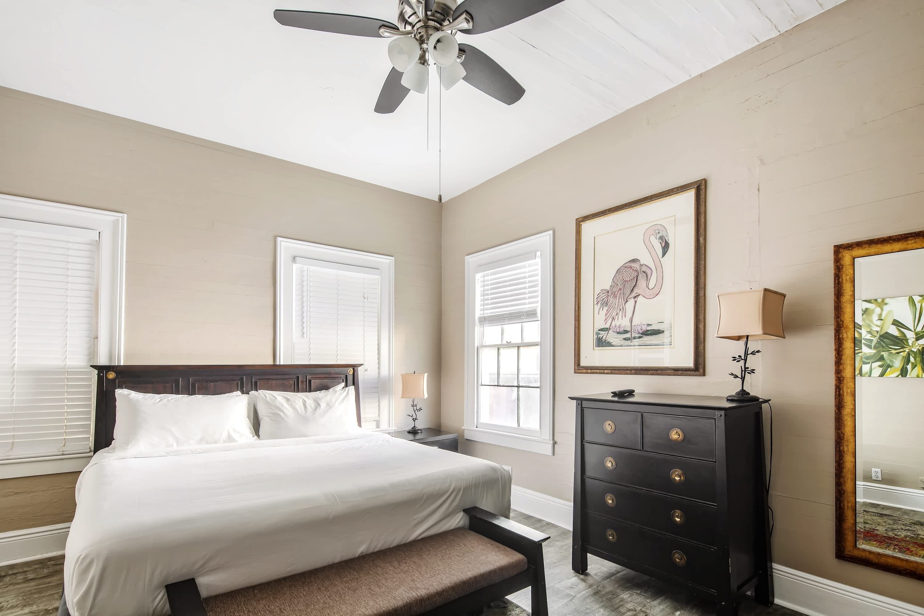 2 bedrooms, desk, iron/ironing board, WiFi