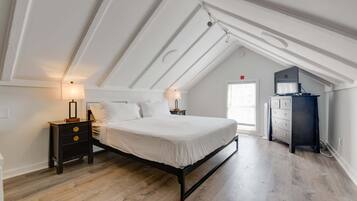 2 slaapkamers, een bureau, een strijkplank/strijkijzer, wifi
