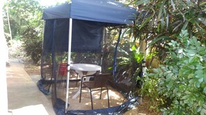 屋外ダイニングエリア