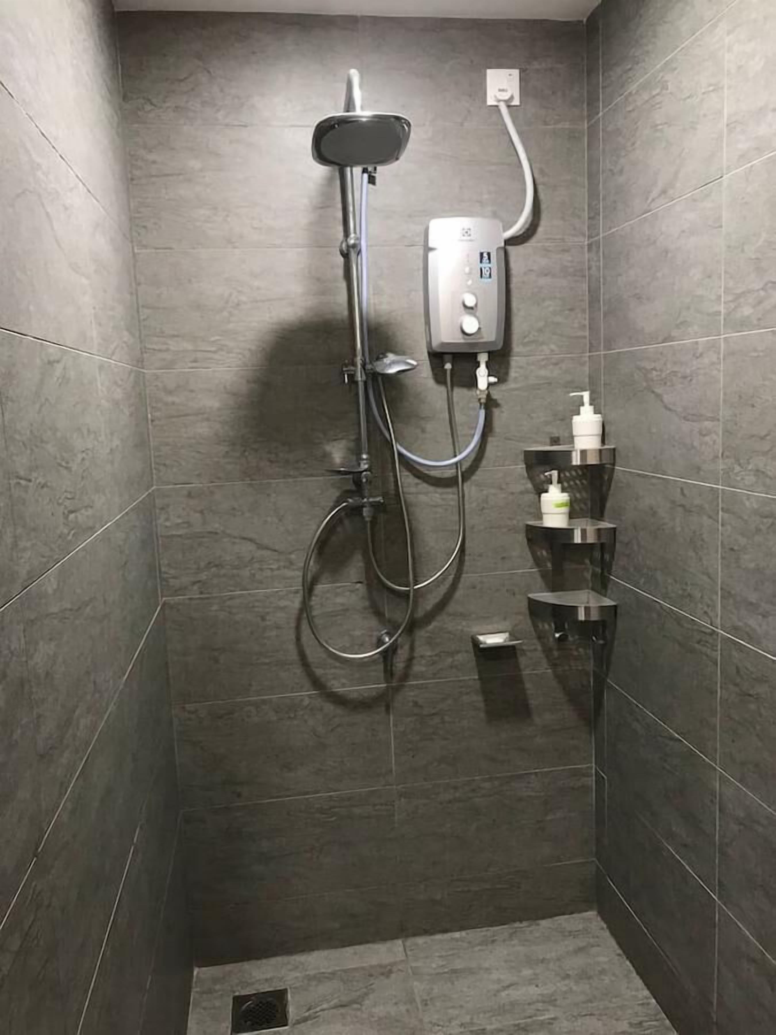 Bathroom shower
