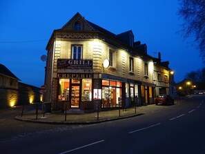 Front of property – evening/night - La Bonne Famille (Jumièges)