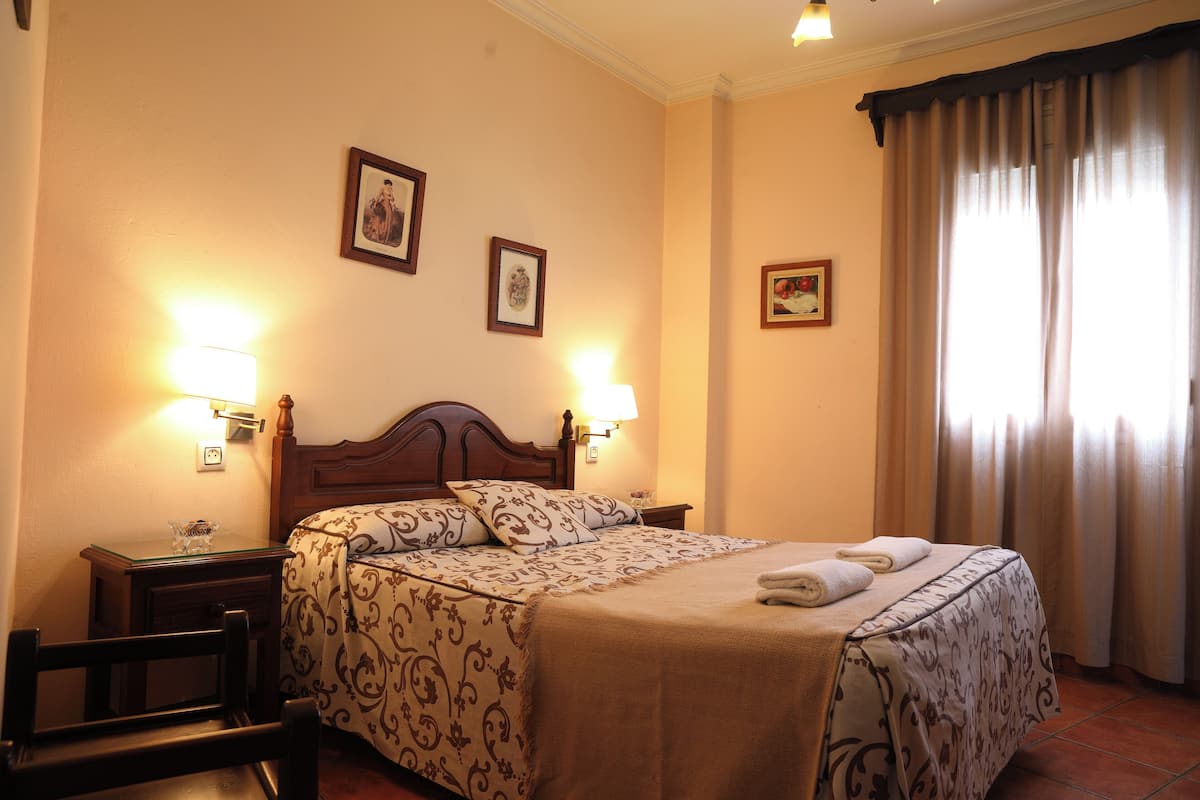 Sistema de insonorización, wifi gratis y ropa de cama