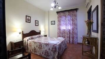 Tweepersoonskamer | Geluiddichte muren, gratis wifi, beddengoed