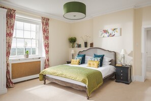 6 bedrooms