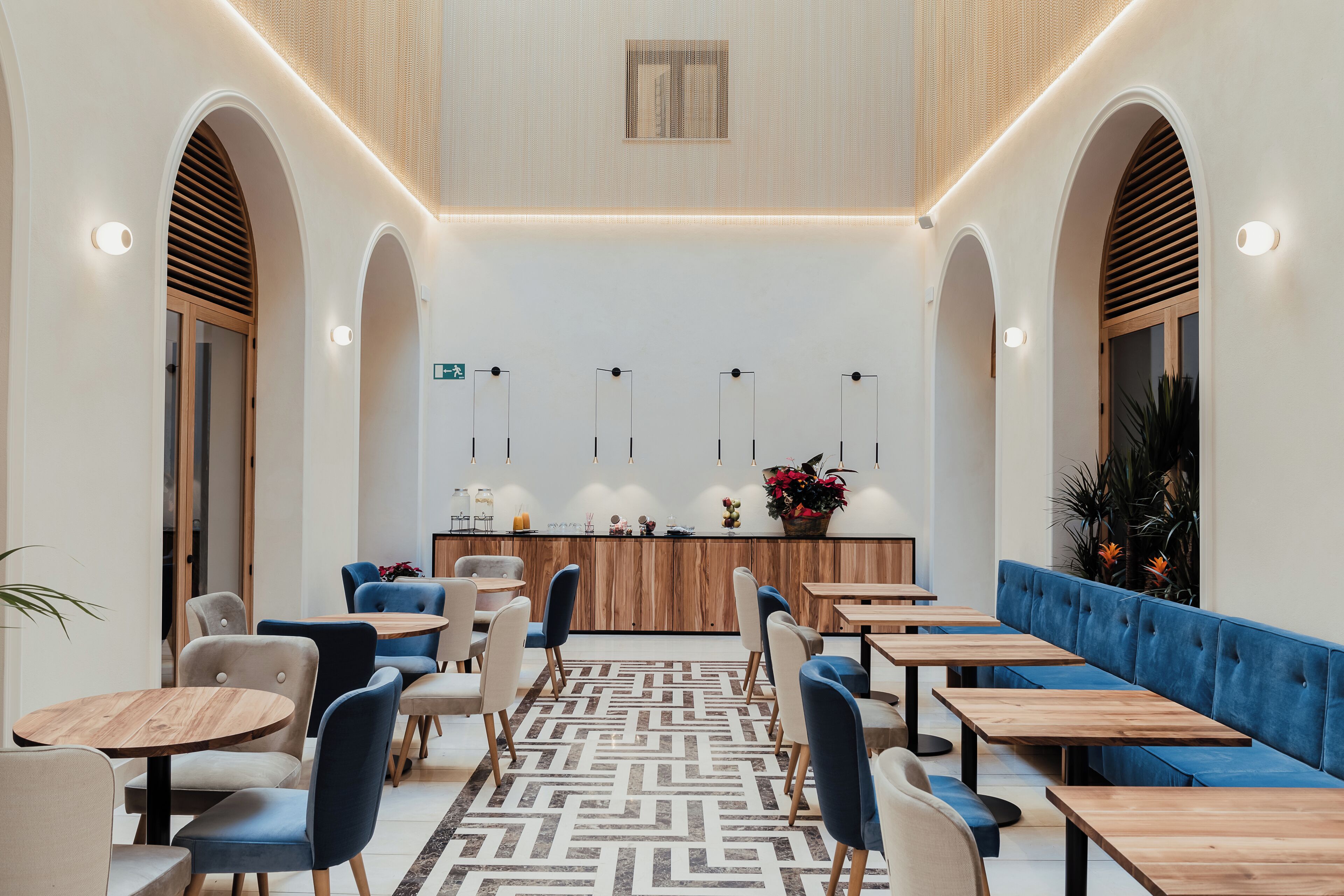 Dagelijks ontbijtbuffet (EUR 23 per persoon)