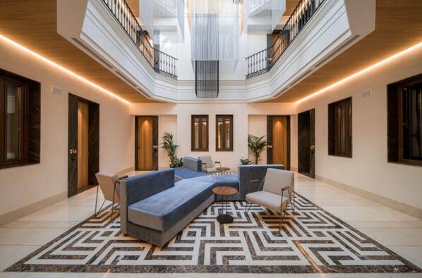 Courtyard - Hotel Vincci Selección Unuk 5* GL (Seville)