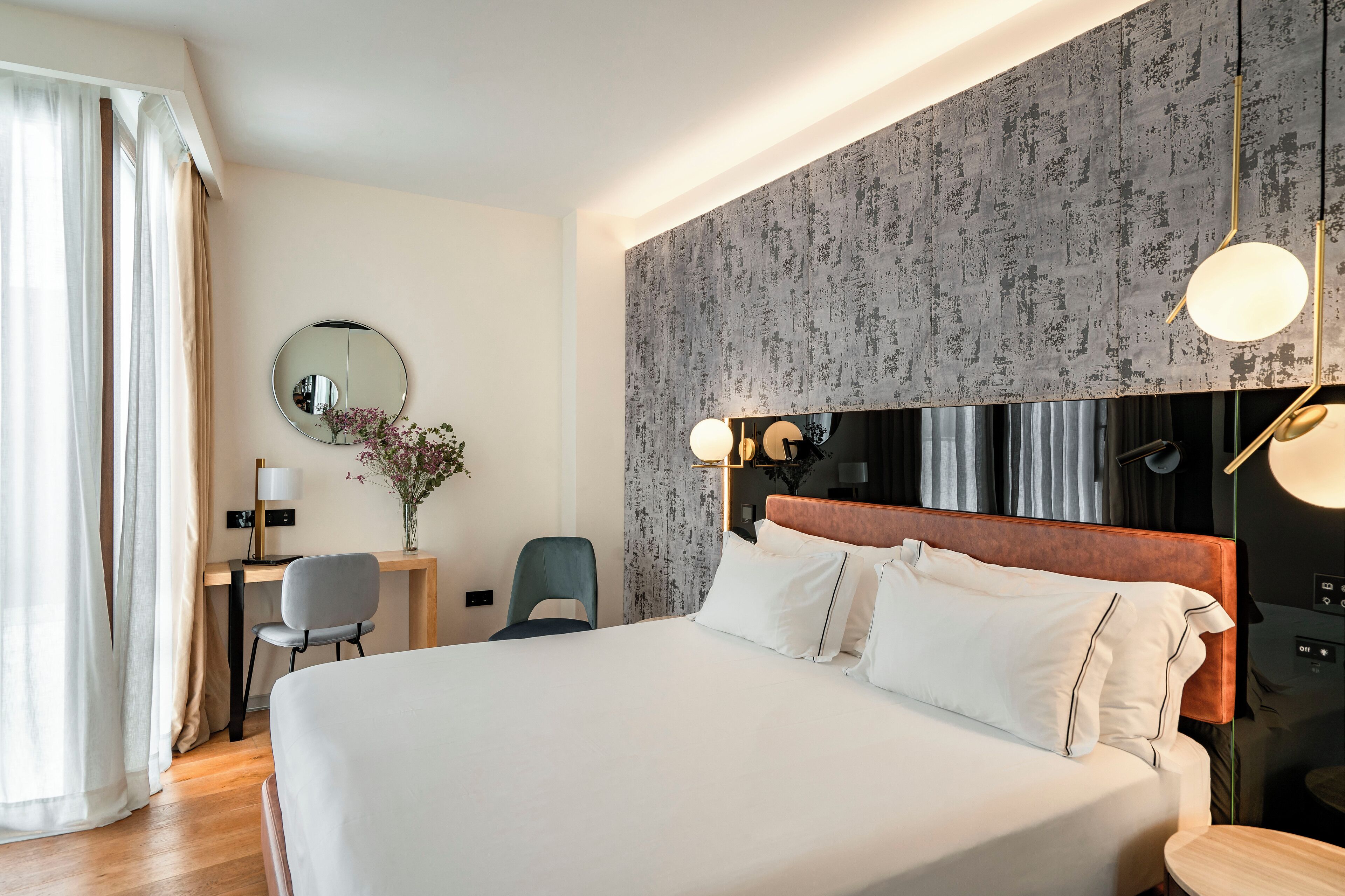 Luxe beddengoed, donzen dekbedden, bedden met traagschuimmatras