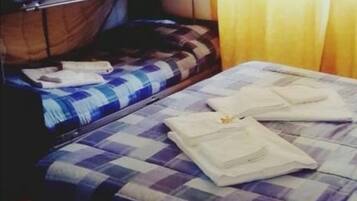 Basic Quadruple Room | Free WiFi