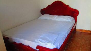Double Room | Free WiFi, bed sheets