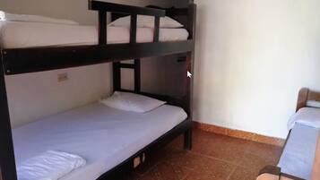 Wifi gratis y ropa de cama