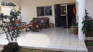 Terrace/patio - Residence Sobinto (Abidjan)