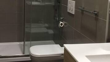 Chambre Double Standard | Salle de bain