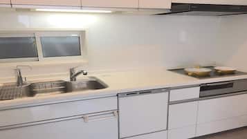 Fridge, microwave, stovetop