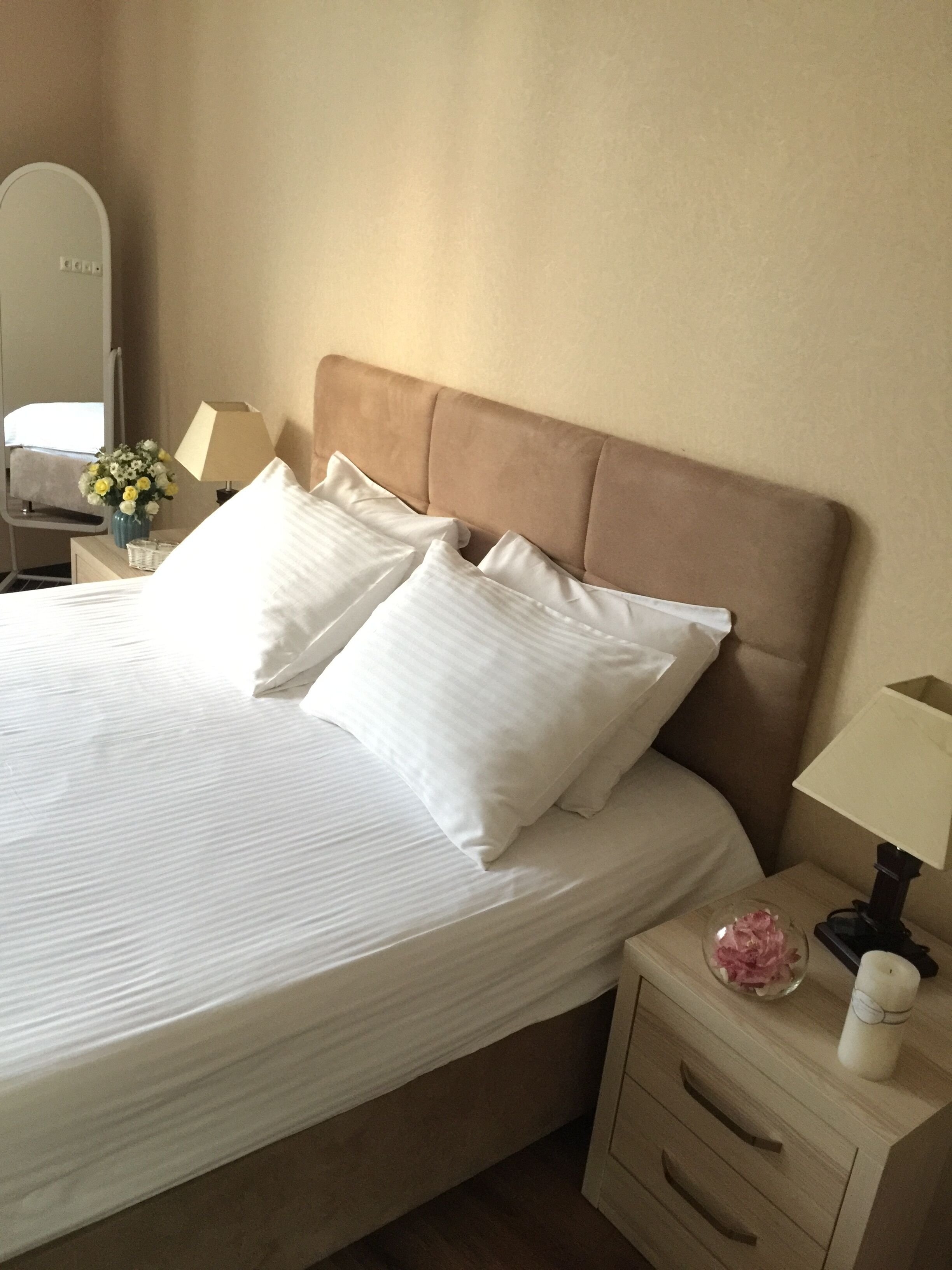 2 dormitorios, tabla de planchar con plancha, wifi y ropa de cama