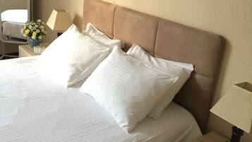 2 dormitorios, tabla de planchar con plancha, wifi y ropa de cama