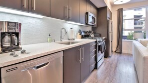 Unclassified image, 3 of 23, button - Quiet, Clean & Private Studio Urban Flat in w/ Spa (Redwood City)