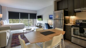 Room - New! Penthouse Studio Urban Flat @paloalto (Palo Alto)