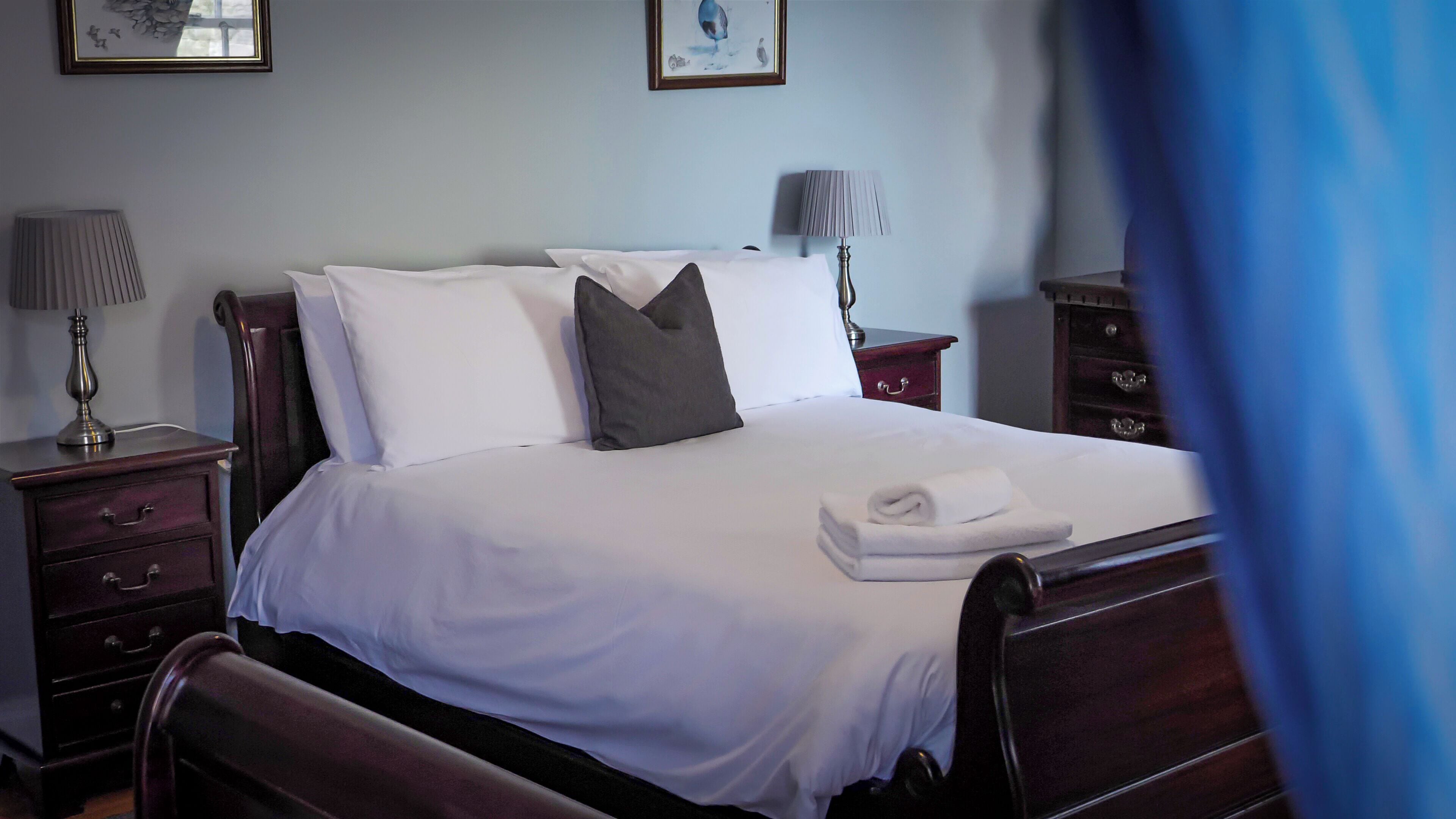 double room | 2 bedrooms, iron/ironing board, free wifi, bed sheets
