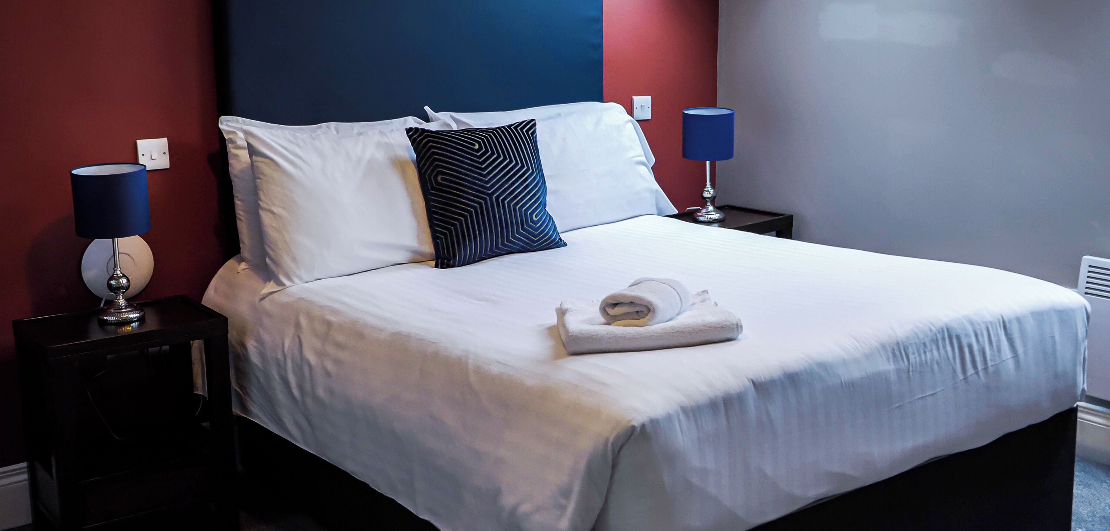 Habitación (Disability Access Room) | Tabla de planchar con plancha, wifi gratis, ropa de cama