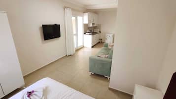 Comfort Apartment, Terrace | Living room | LCD TV
