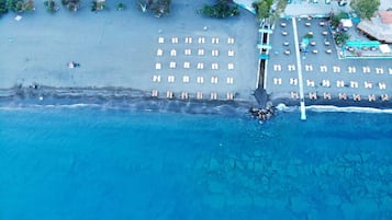 Beach nearby, free beach cabanas, sun loungers, beach umbrellas