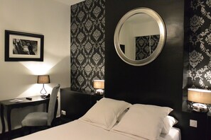 Superior-Doppelzimmer | Individuell dekoriert, individuell eingerichtet, Schreibtisch