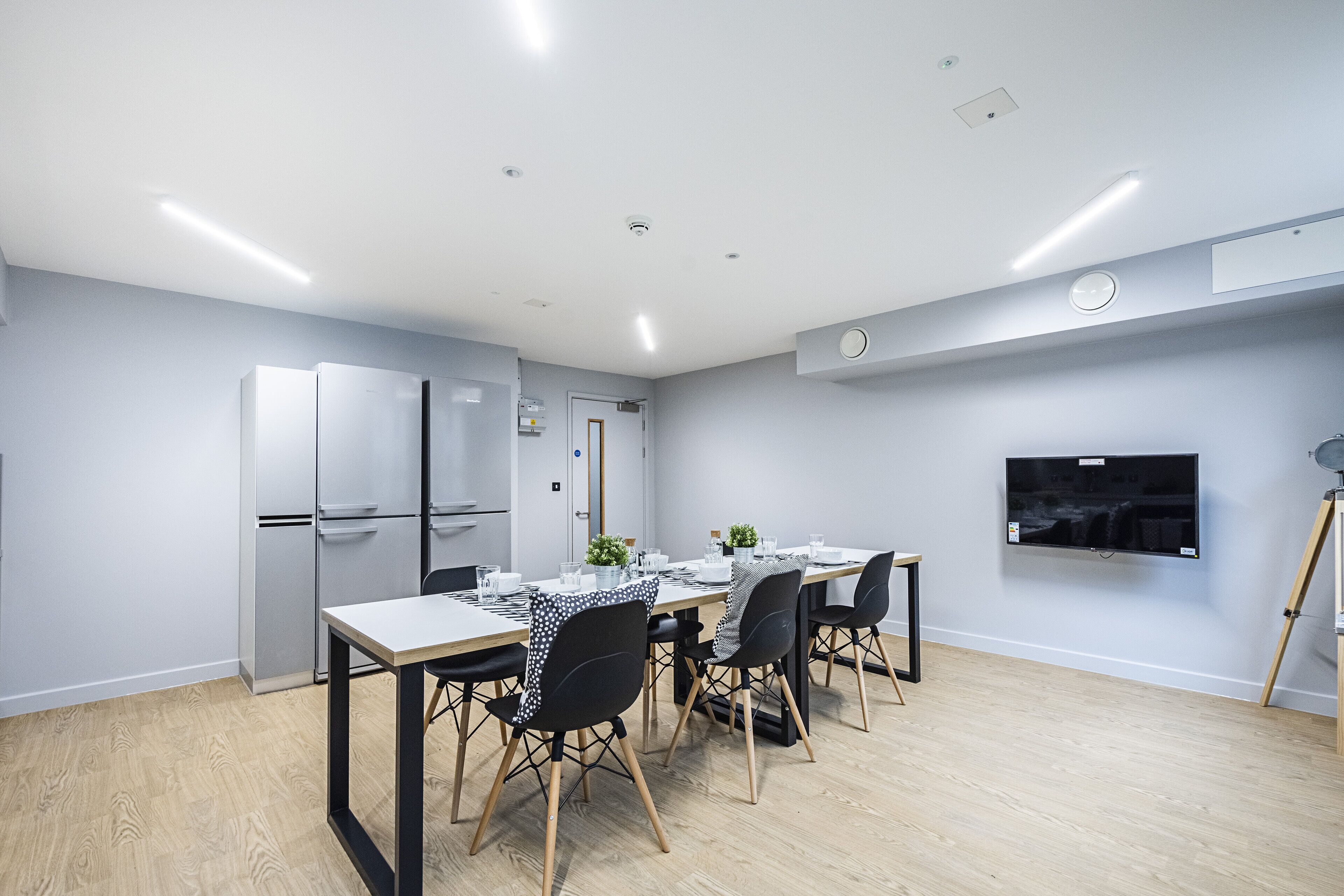 shared kitchen | fridge, microwave, cleaning supplies