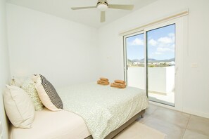 3 bedrooms, iron/ironing board, travel crib, free WiFi