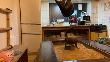 Fridge, microwave, stovetop, cookware/dishes/utensils